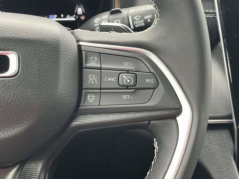 New 2025 Jeep Grand Cherokee Laredo image 21