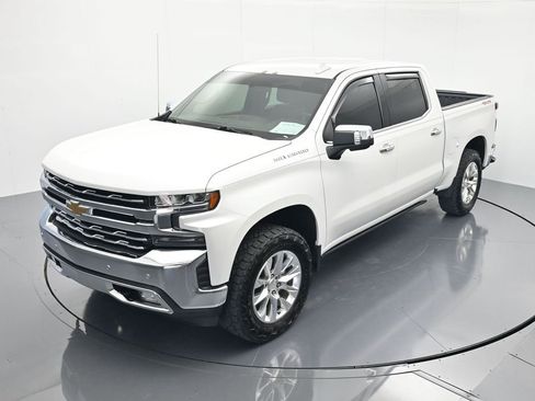 Used 2021 Chevrolet Silverado 1500 LTZ w/ LTZ Convenience Package II AWD/4WD image 30