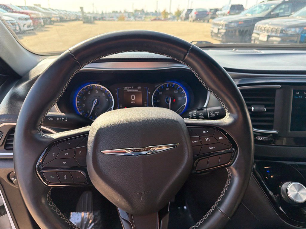 Used 2019 Chrysler Pacifica Touring Plus w/ S Appearance Package FWD image 20