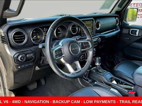 Used 2021 Jeep Wrangler Unlimited Sahara w/ Cold Weather Group AWD/4WD image 17