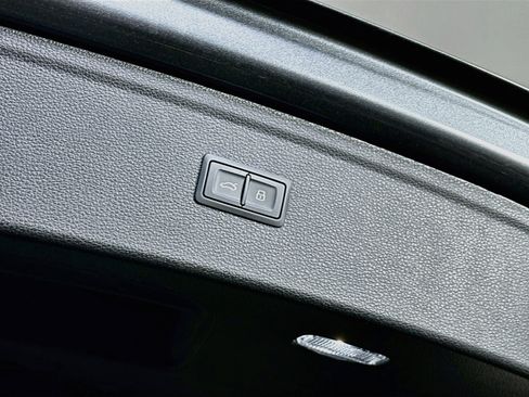 Used 2024 Audi Q5 2.0T Premium Plus AWD/4WD image 30