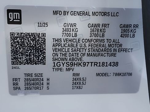 Certified 2026 Cadillac Escalade V w/ LPO, ONYX Package image 32