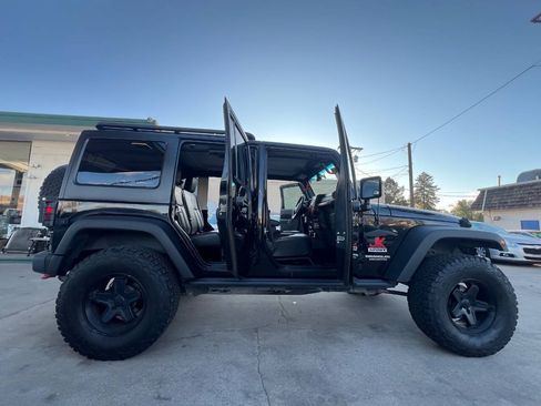 Used 2014 Jeep Wrangler Unlimited Sport w/ Quick Order Package 24S AWD/4WD image 28