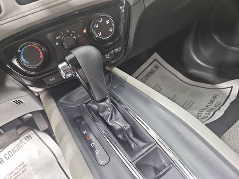 Used 2017 Honda HR-V LX image 22