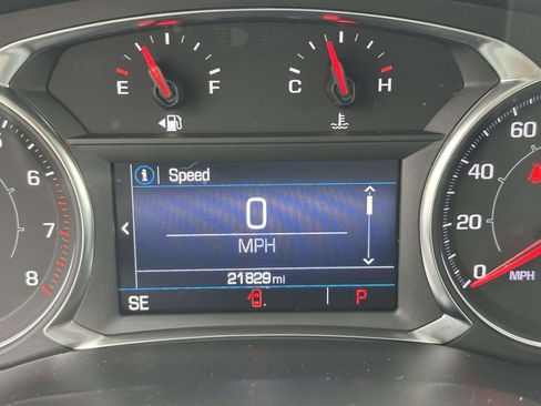 Used 2023 GMC Acadia SLE image 34