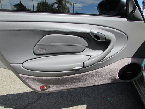 Used 2002 Porsche 911 Carrera RWD image 21