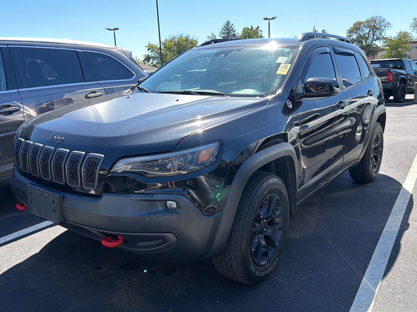 Used 2022 Jeep Cherokee Trailhawk w/ Comfort/Convenience Group AWD/4WD image 2