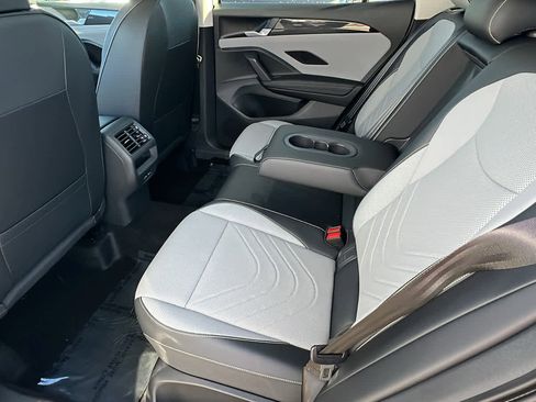 New 2026 Volkswagen Tiguan SE AWD/4WD image 24