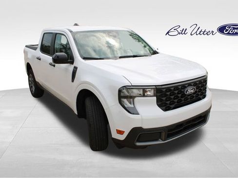 New 2025 Ford Maverick XLT w/ XLT Luxury Package image 2