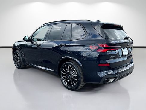 New 2026 BMW X5 xDrive40i w/ M Sport Package AWD/4WD image 5