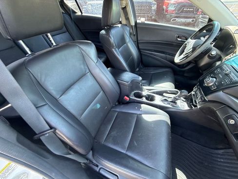 Used 2015 Acura ILX FWD image 9