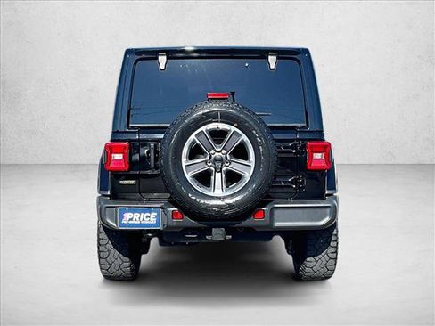 Used 2021 Jeep Wrangler Unlimited Sahara AWD/4WD image 4