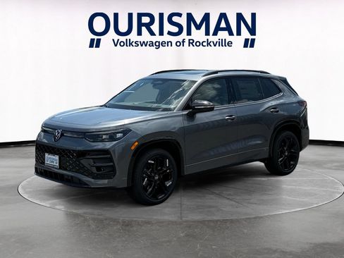 New 2026 Volkswagen Tiguan SE R-Line AWD/4WD image 2