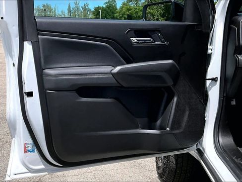Used 2025 GMC Canyon Elevation RWD image 26