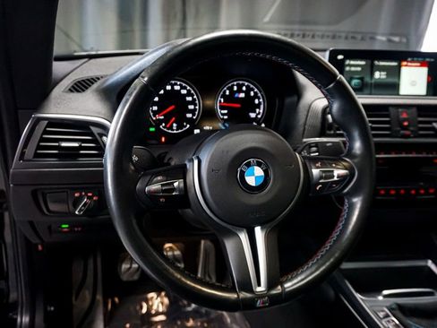 Used 2018 BMW M2 image 15