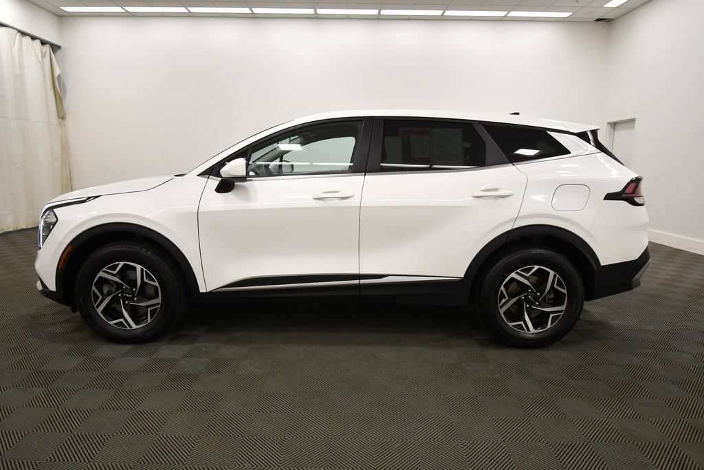 Certified 2023 Kia Sportage LX AWD/4WD image 4