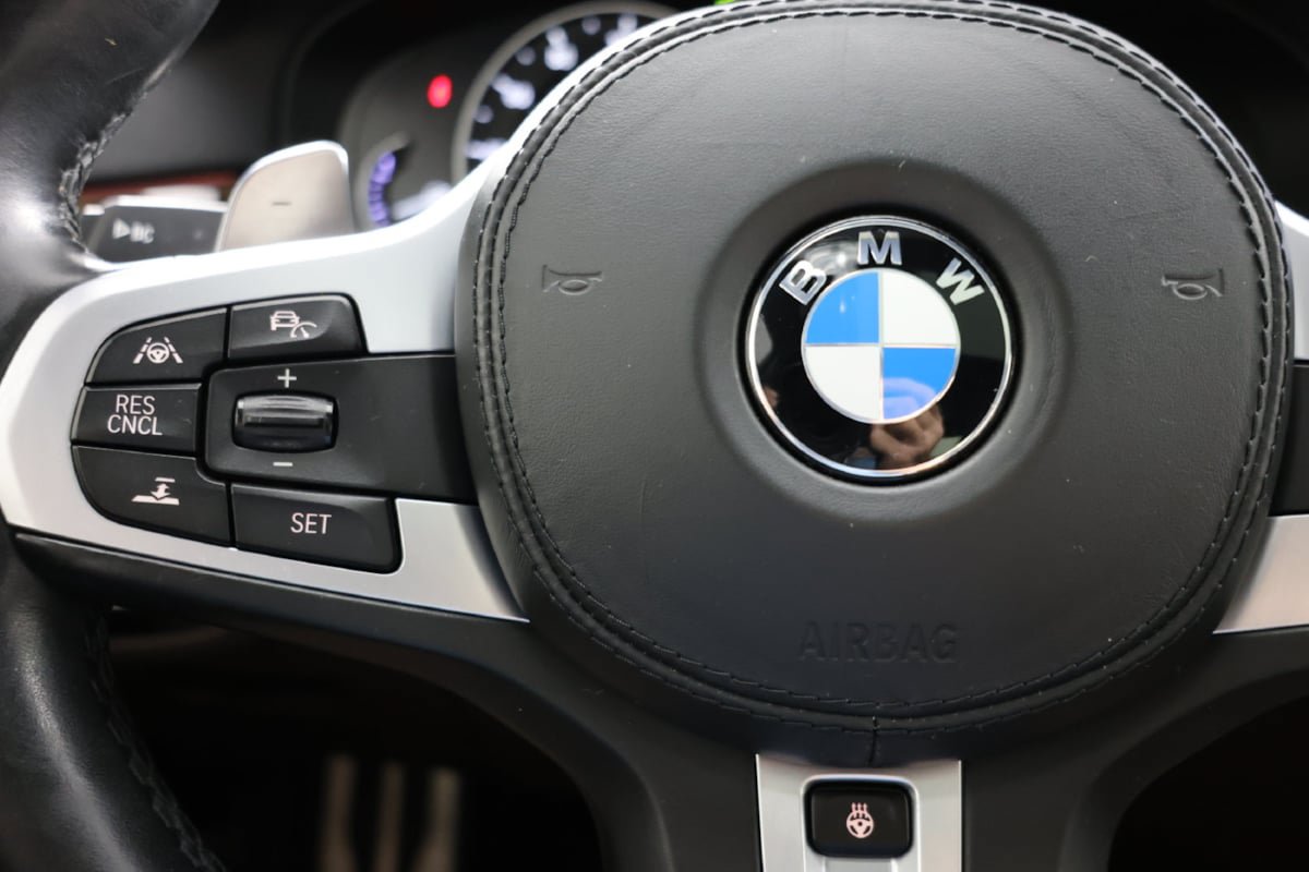 Used 2018 BMW M550i xDrive AWD/4WD image 27