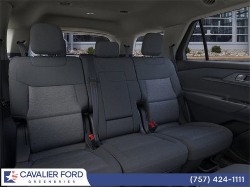 Used 2025 Ford Explorer Active image 11