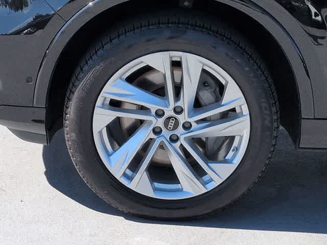 Used 2023 Audi Q7 3.0T Premium Plus w/ Premium Plus Package AWD/4WD image 13