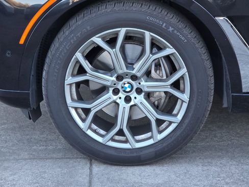 Used 2024 BMW X7 xDrive40i w/ Premium Package image 26