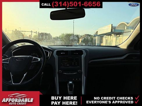 Used 2015 Ford Fusion SE w/ Equipment Group 202A image 12