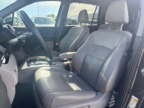 Used 2019 Honda Pilot Elite image 13