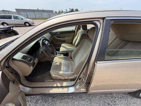 Used 2004 Honda Accord LX image 19