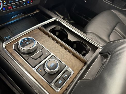 Used 2020 Ford Expedition Max Platinum image 28