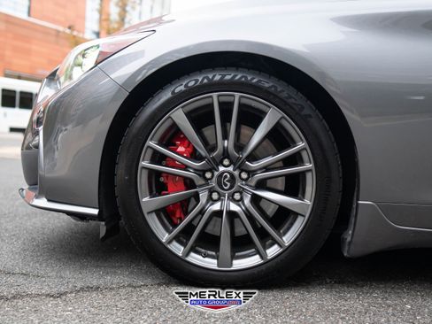 Used 2018 INFINITI Q50 Red Sport 400 w/ Sensory Package (Sport) image 9