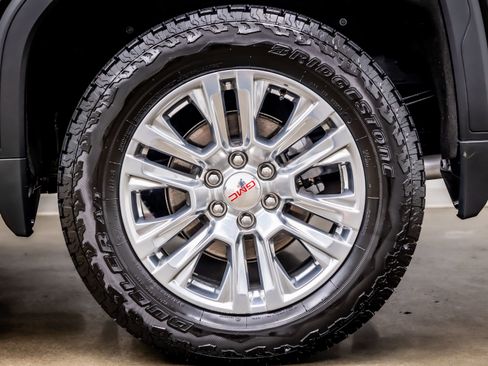 Used 2024 GMC Sierra 1500 Denali w/ Technology Package AWD/4WD image 37