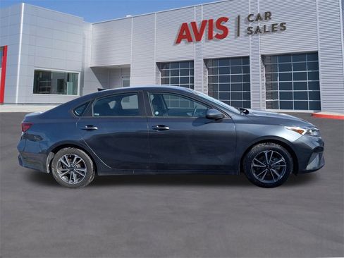 Used 2024 Kia Forte LXS image 7