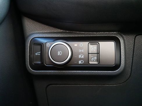 Certified 2025 Ford Explorer ST-Line w/ ST-Line Street Pack AWD/4WD image 17