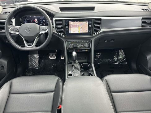 Used 2023 Volkswagen Atlas SEL R-Line image 17