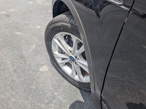 Used 2018 Ford Escape SEL FWD image 8