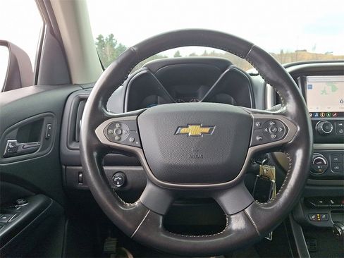 Used 2020 Chevrolet Colorado Z71 image 19