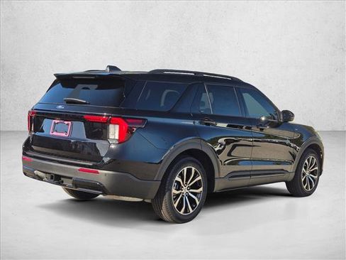 New 2026 Ford Explorer ST-Line w/ Premium Package image 2
