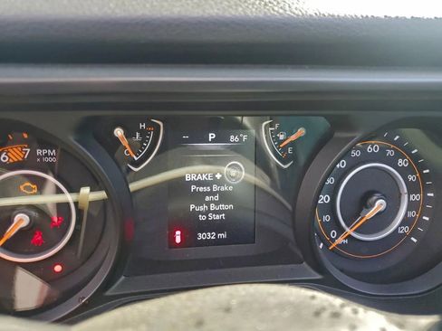 Used 2025 Jeep Wrangler Unlimited Sport AWD/4WD image 9