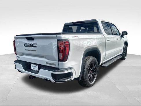 Used 2024 GMC Sierra 1500 Elevation w/ LPO, Elevation Black Package AWD/4WD image 8