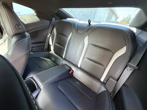 Used 2021 Chevrolet Camaro SS RWD image 16