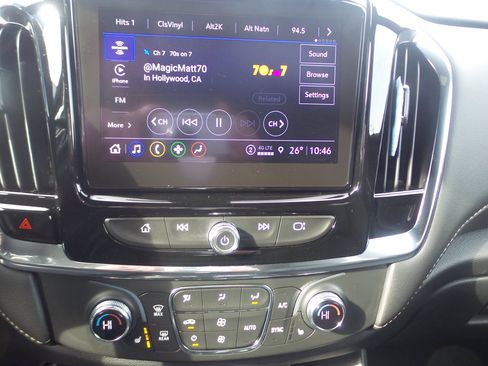 Used 2023 Chevrolet Traverse LT image 20