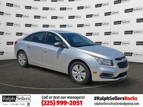 Used 2015 Chevrolet Cruze LS FWD image 1