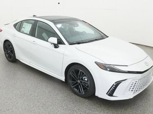 New 2026 Toyota Camry XSE FWD image 13