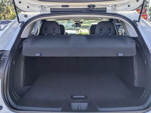 Certified 2025 Chevrolet Trax LT FWD image 13