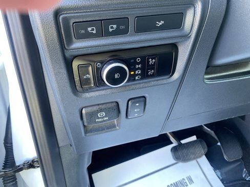 Used 2023 Ford F150 Lariat w/ Equipment Group 502A High image 27