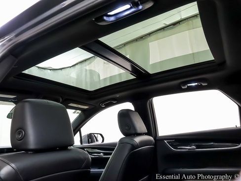 Certified 2021 Cadillac XT5 Premium Luxury image 12