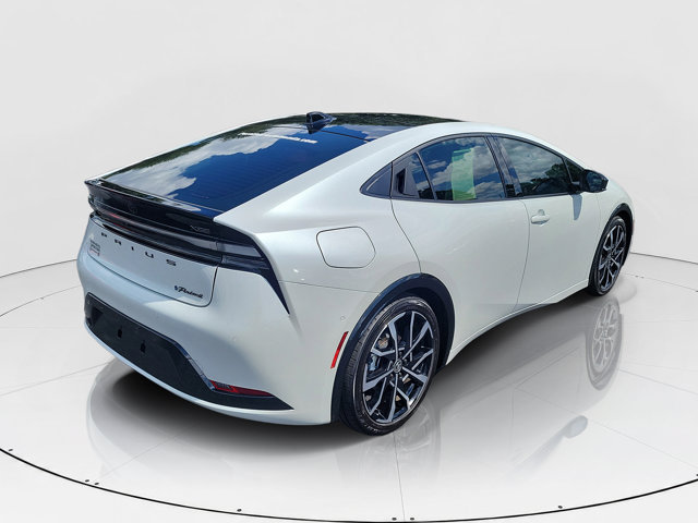 Used 2024 Toyota Prius Prime Premium w/ Advanced Technology Package FWD image 32