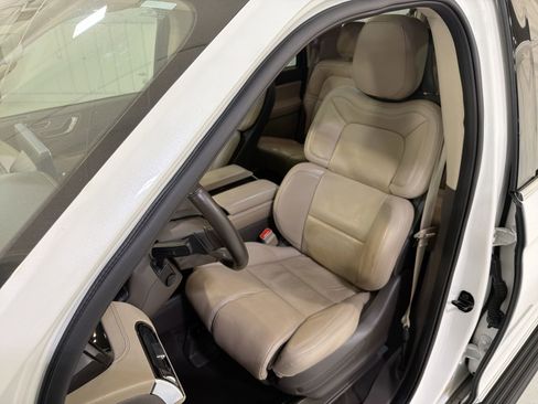 Used 2023 Lincoln Navigator L Reserve image 10