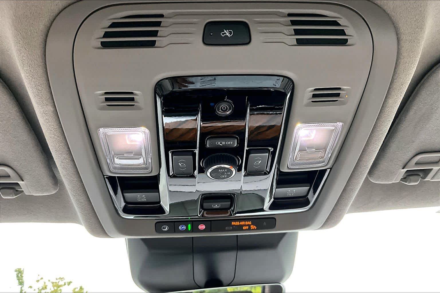 Used 2025 Cadillac Escalade Sport Platinum AWD/4WD image 37