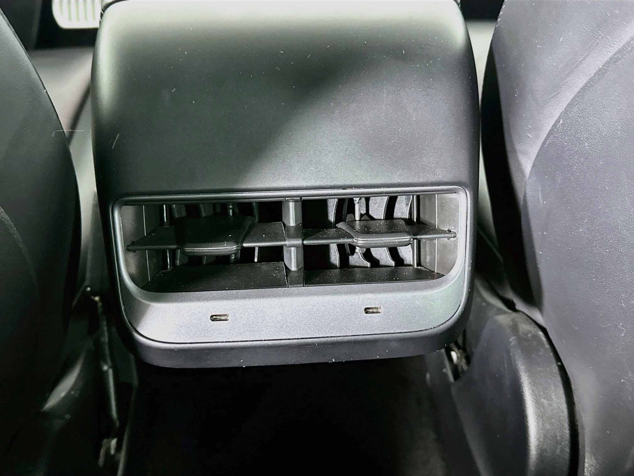 Used 2022 Tesla Model Y Performance AWD/4WD image 27