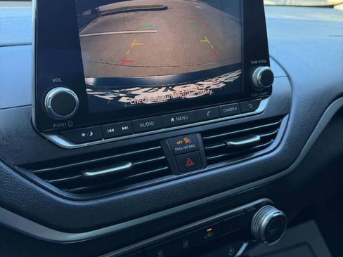 Used 2021 Nissan Altima 2.5 SV image 14